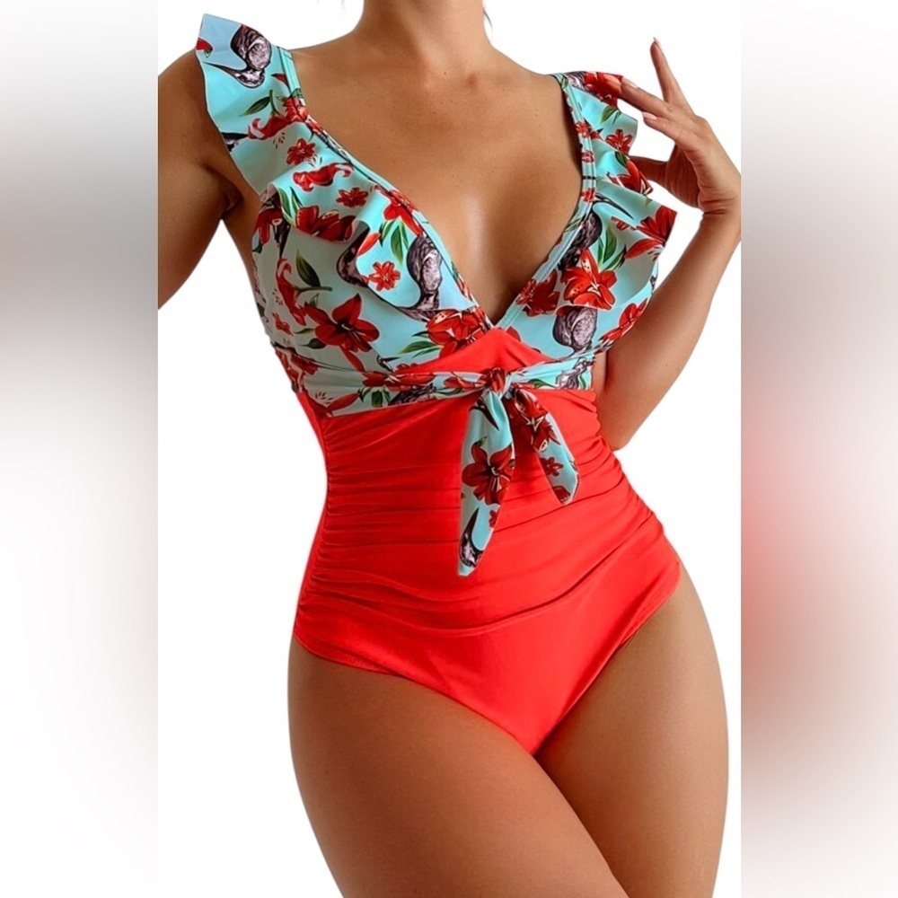 Unbranded Floral V-Neck Swimsuit Size Medium.